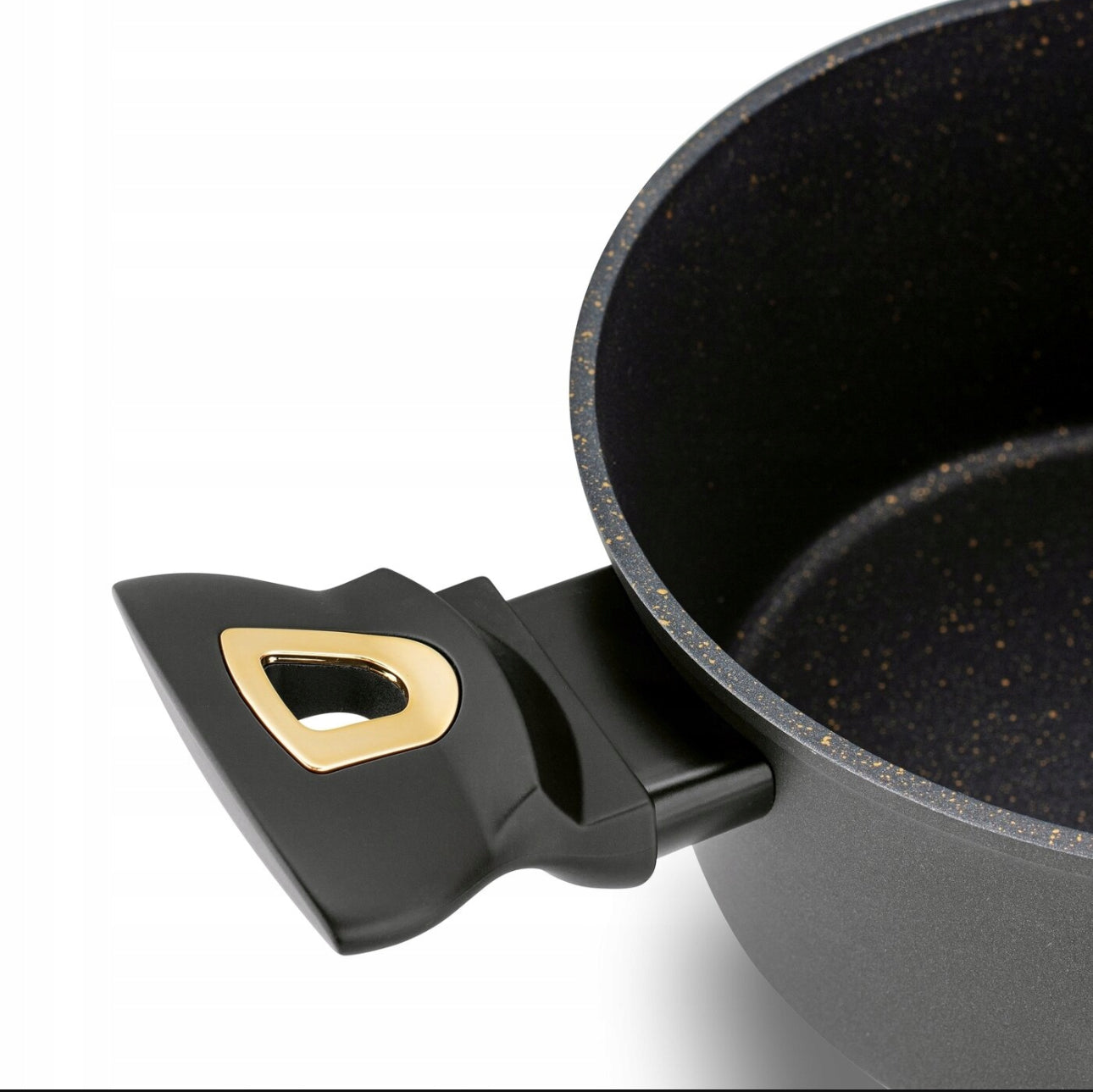 Starke Pro Dark Gold kokekarsett, 10 deler, med slitesterk non-stick marmorbelegg, svart med gull detaljer. Inkluderer gryter (18 cm, 20 cm, 24 cm) og stekepanner (24 cm, 28 cm). Passer til induksjon, gass og keramiske kokeplater. BPA-fri og miljøvennlig design.