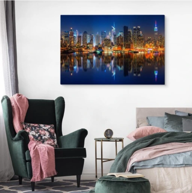 MAGISKE MANHATTAN: 3D DIGITALTRYKK AV NATTLIG SKYLINE PÅ LERRET - 120X80CM