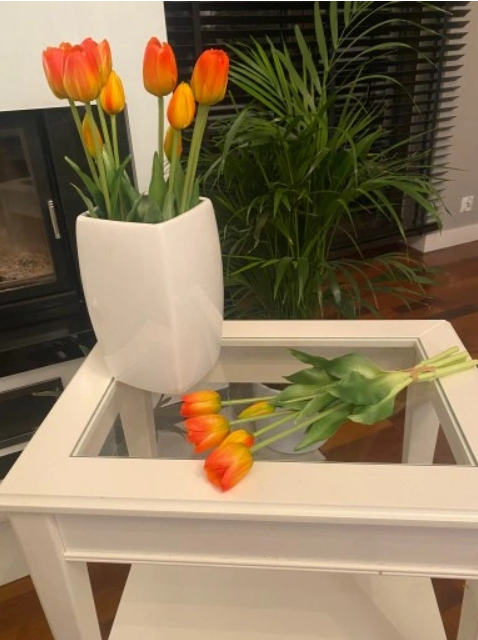 KUNSTIG BLOMSTERBUKETT MED 5 FLOTTE ORANSJE TULIPANER - 40CM HØY