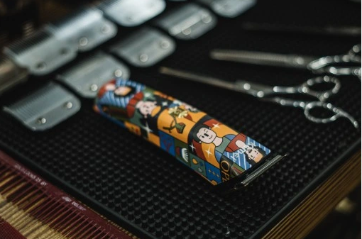 CARTOON BARBER USB TRIMMER