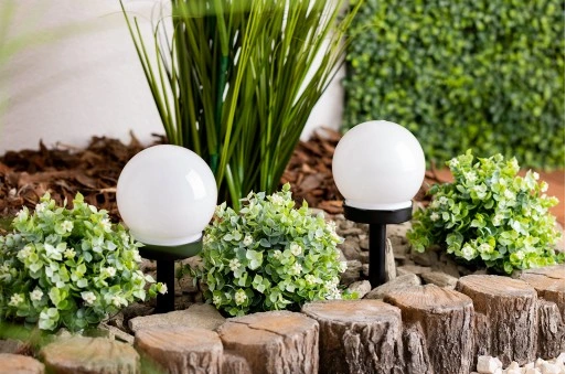 SETT MED 6 STK LED SOLENERGI HAGELAMPER WHITE BALL