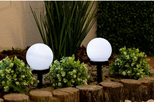 SETT MED 6 STK LED SOLENERGI HAGELAMPER WHITE BALL